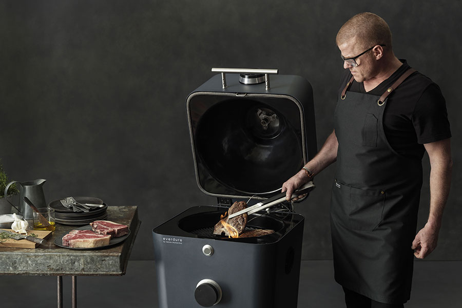 Everdure by Heston Blumenthal 4K Outdoor Cooker with Cover